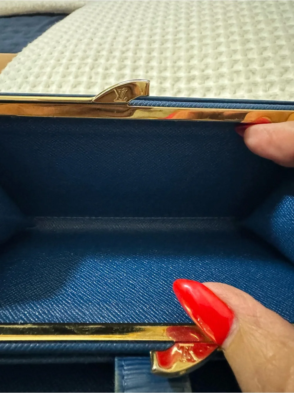 Beautiful blue Epi Louis Vuitton wallet with kiss lock